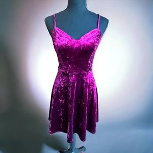 I.N. San Francisco crushed velvet purple party dress